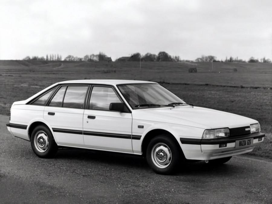  Mazda 626 Hatchback 1983 года  (фото 2 из 6)